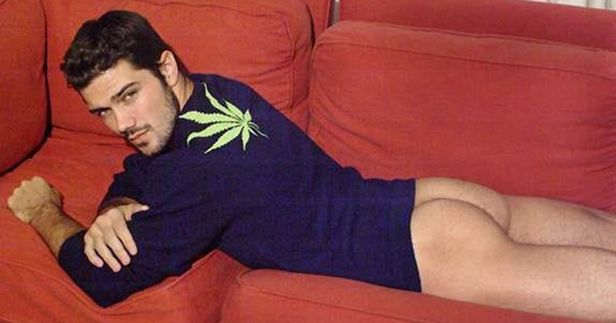 Ryan Paevey shirtless ass