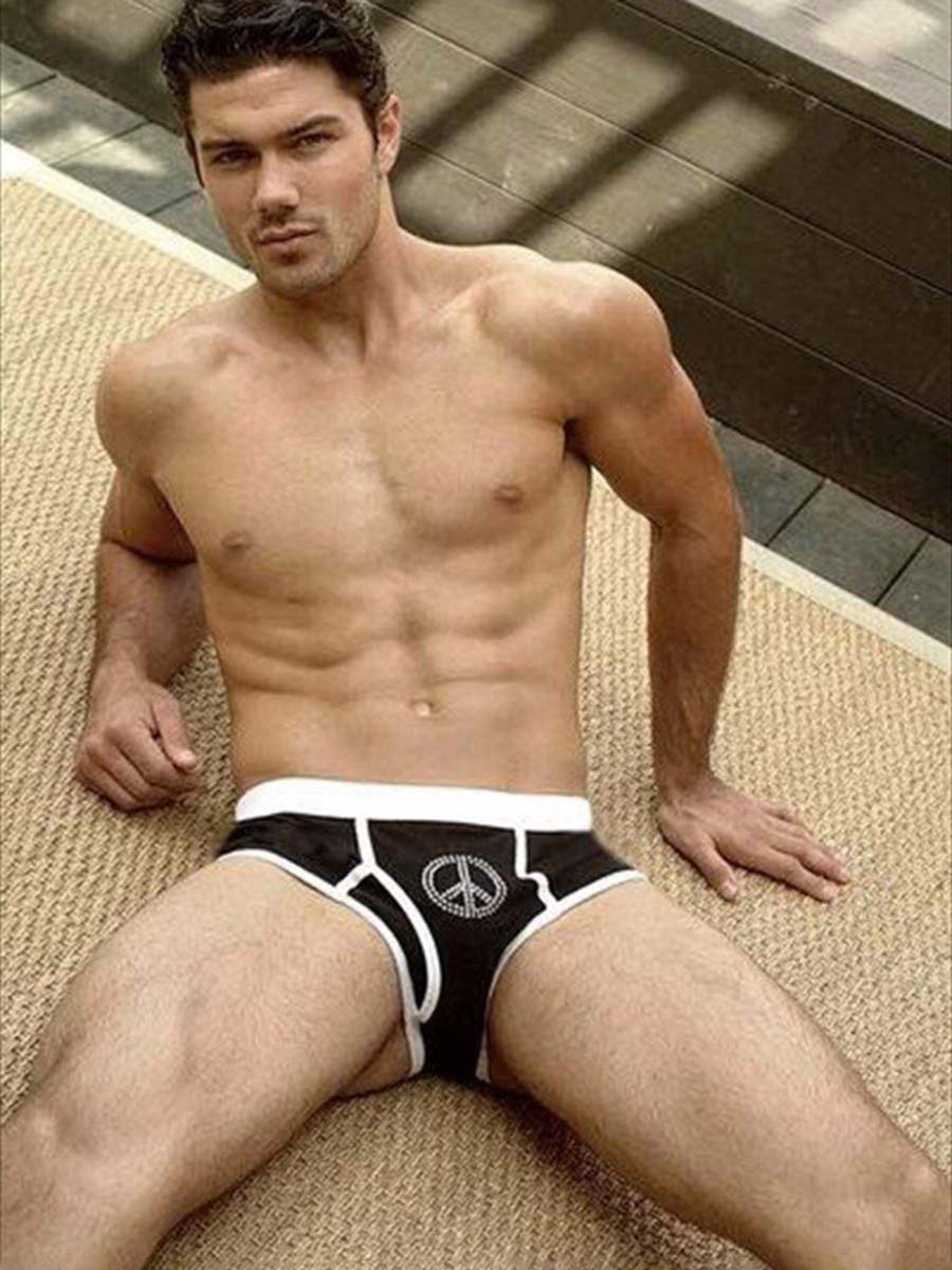 Ryan Paevey shirtless