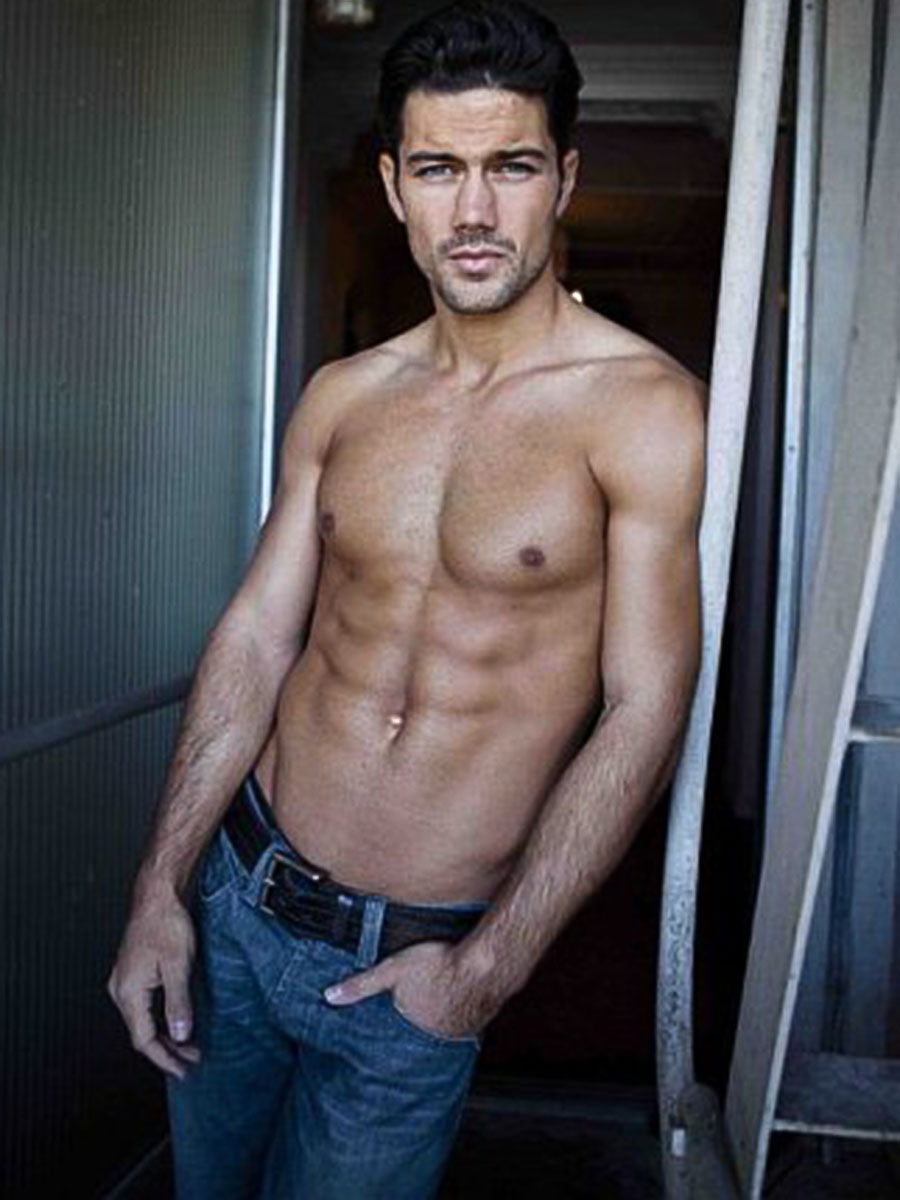 Ryan Paevey hallmark