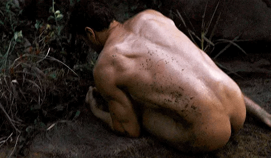Theo James Shirtless_34